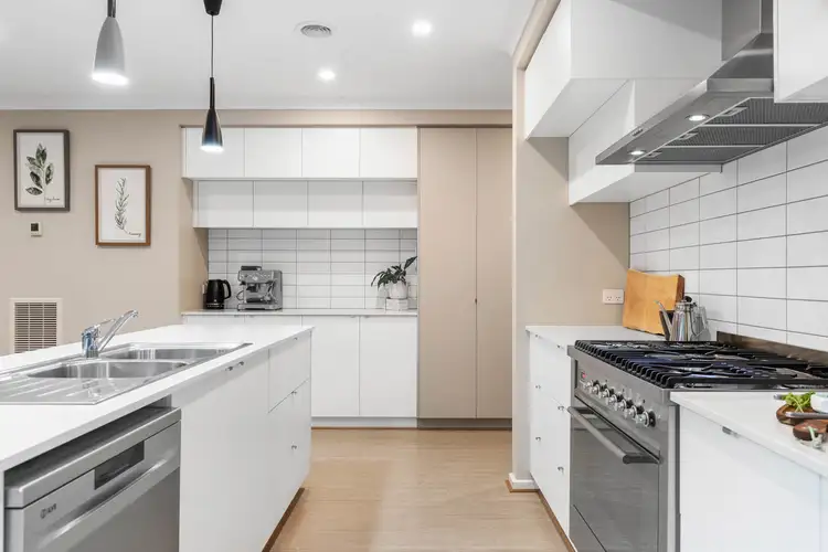 Fifth view of Homely house listing, 6 Eileens Way, Sunbury VIC 3429