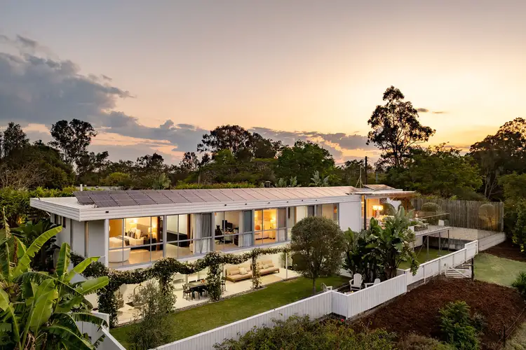 70 Woodfield Road, Pullenvale QLD 4069