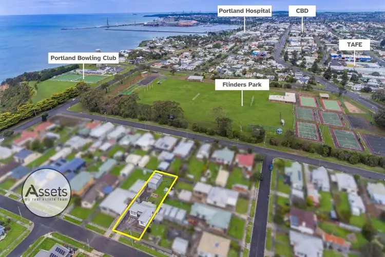 17 Dutton Street, Portland VIC 3305
