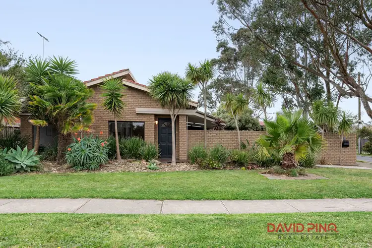 220 Mitchells Lane, Sunbury VIC 3429