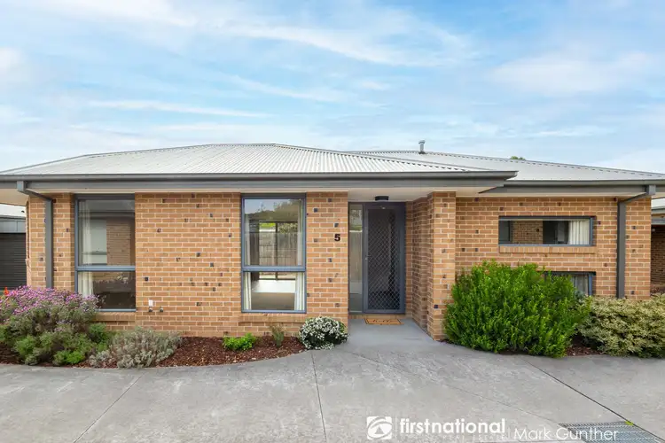 Main view of Homely townhouse listing, 5 Leitch Close, Healesville VIC 3777