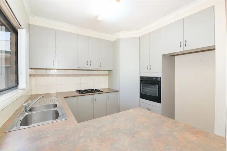 Fifth view of Homely townhouse listing, 27 Hollywood Boulevard, Mildura VIC 3500