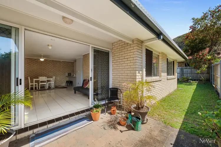 4/9 Jarnahill Drive, Mount Coolum QLD 4573