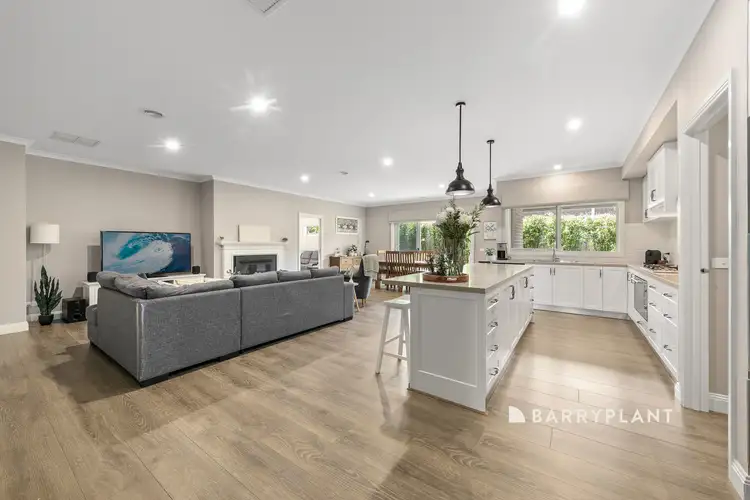 Fifth view of Homely house listing, 1 Petworth Rise, Officer VIC 3809