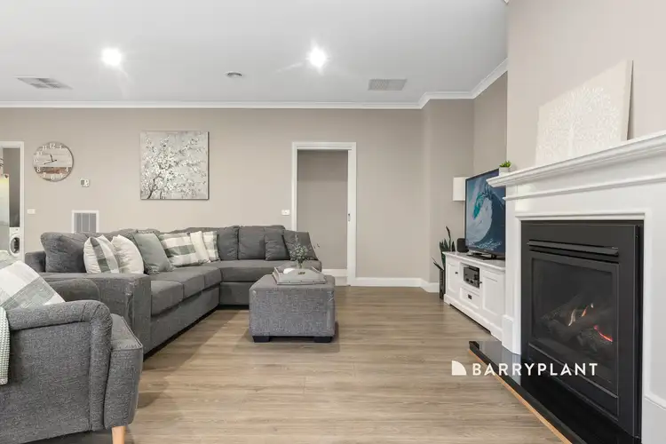 Sixth view of Homely house listing, 1 Petworth Rise, Officer VIC 3809