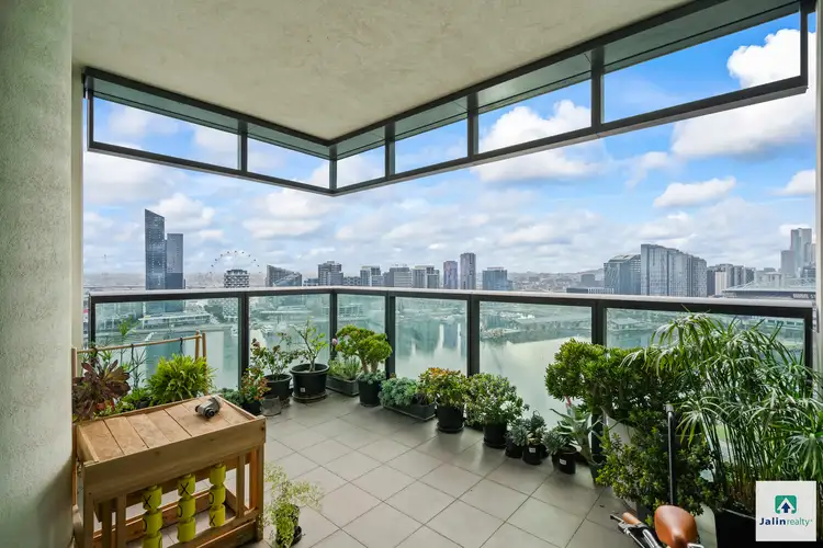 1905/9 Waterside Place, Docklands VIC 3008