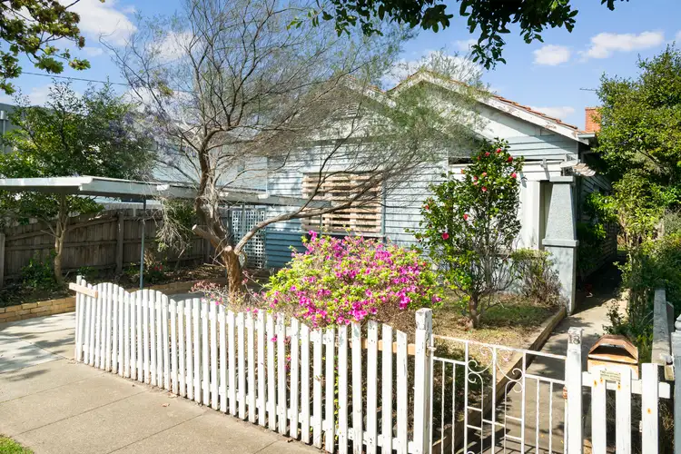 18 Olive Street, Caulfield South VIC 3162