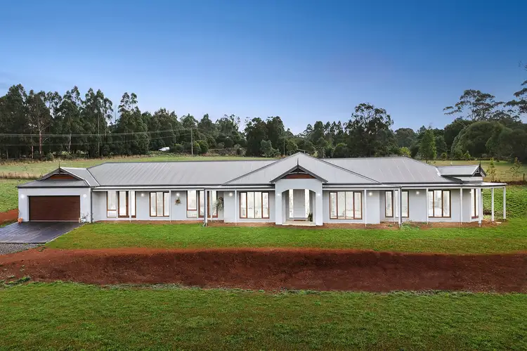 1 Deviation Road, Kinglake Central VIC 3757