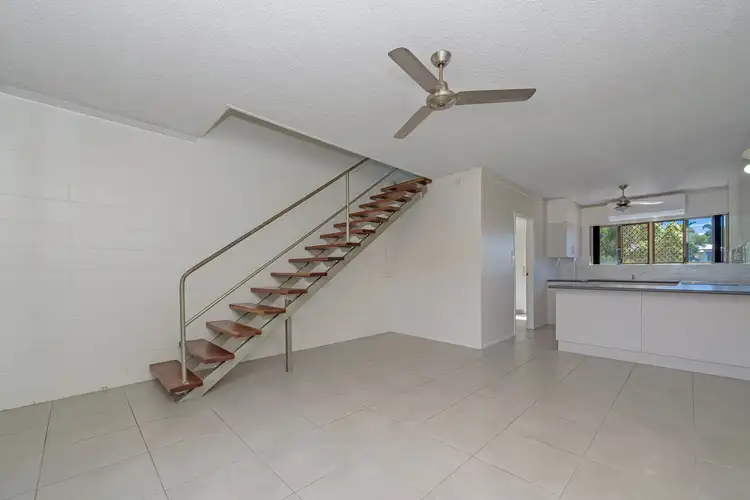 Fourth view of Homely unit listing, 3/25-27 Roberts Street, Hermit Park QLD 4812