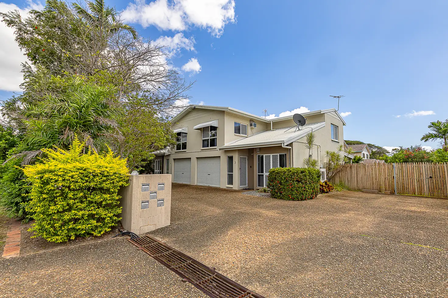 Main view of Homely townhouse listing, 4/37 Albury Street, Pimlico QLD 4812