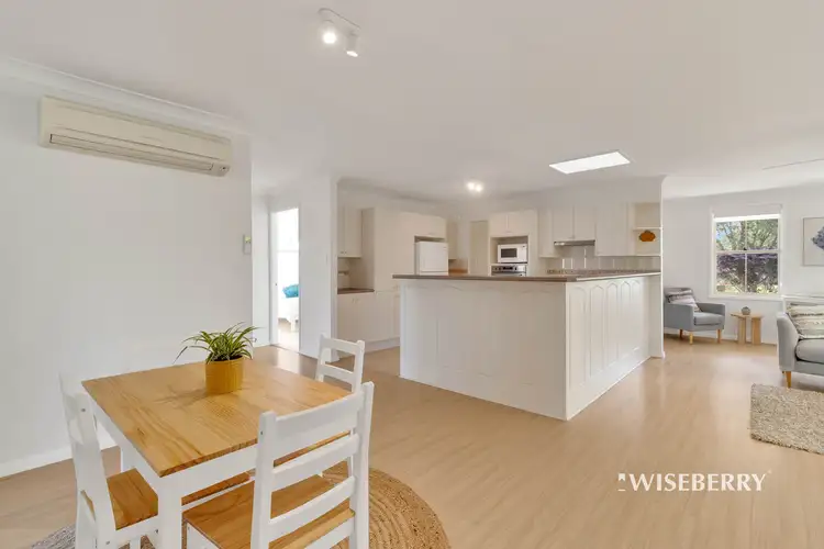 Fourth view of Homely house listing, 10 Tristram Close, Lake Haven NSW 2263