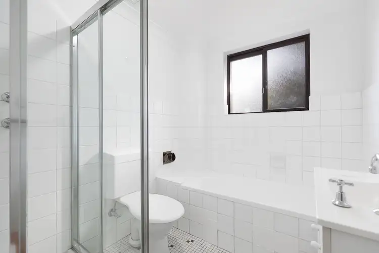 Fifth view of Homely apartment listing, 2/72-74 Parramatta Street, Cronulla NSW 2230