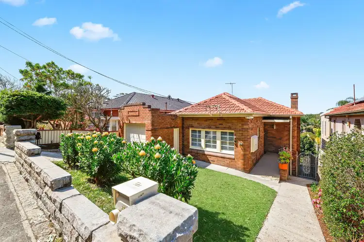 32 Richard Avenue, Earlwood NSW 2206