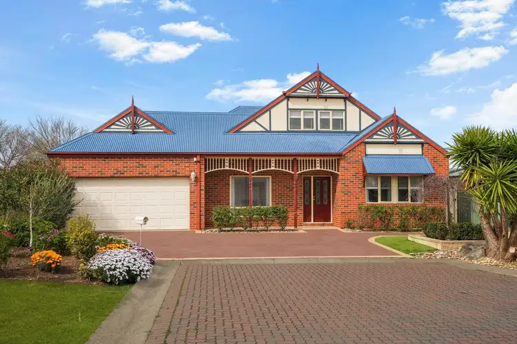 8 Balmoral Close, Wyndham Vale VIC 3024