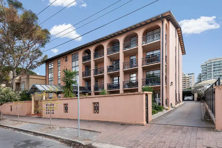 13/35 Nile Street, Glenelg SA 5045