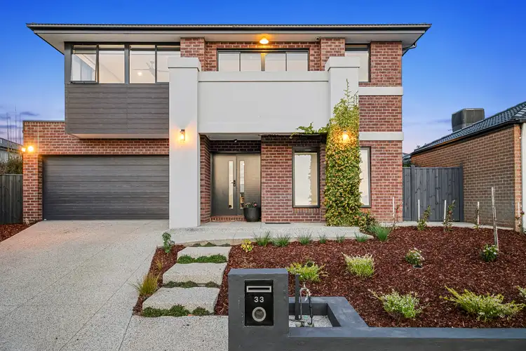 33 Baycrest Drive, Point Cook VIC 3030