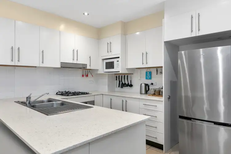 Fourth view of Homely apartment listing, 6/10-12 Oaks Avenue, Dee Why NSW 2099