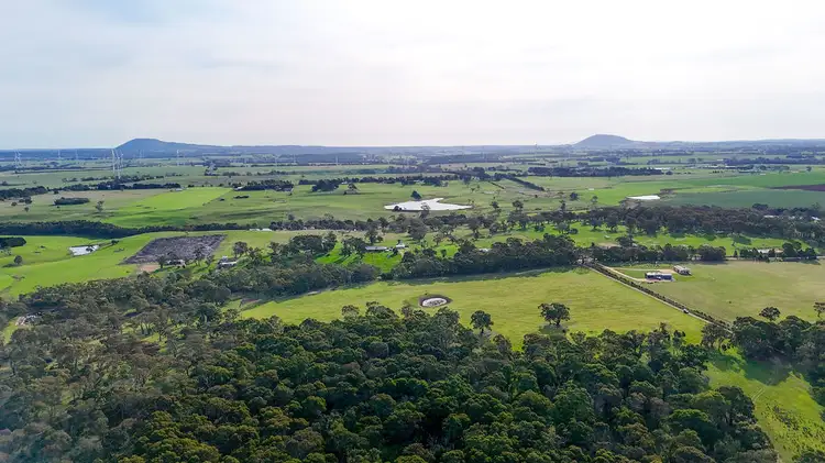 367 Sullivans Road, Millbrook VIC 3352