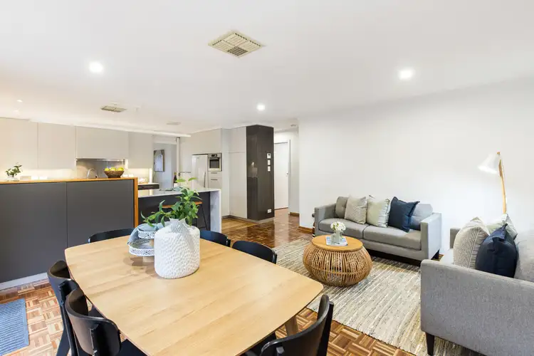 Sixth view of Homely house listing, 2 Goldfinch Place, Flagstaff Hill SA 5159