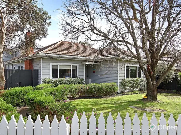17 Selworthy Avenue