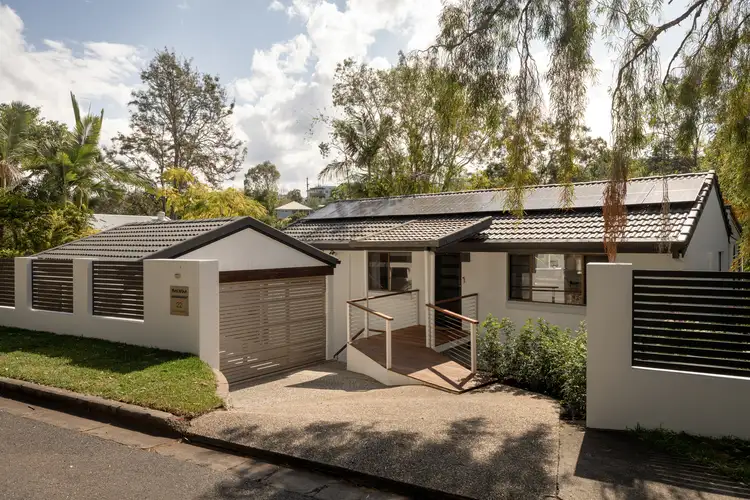 22 Olive Grove, Balmoral QLD 4171