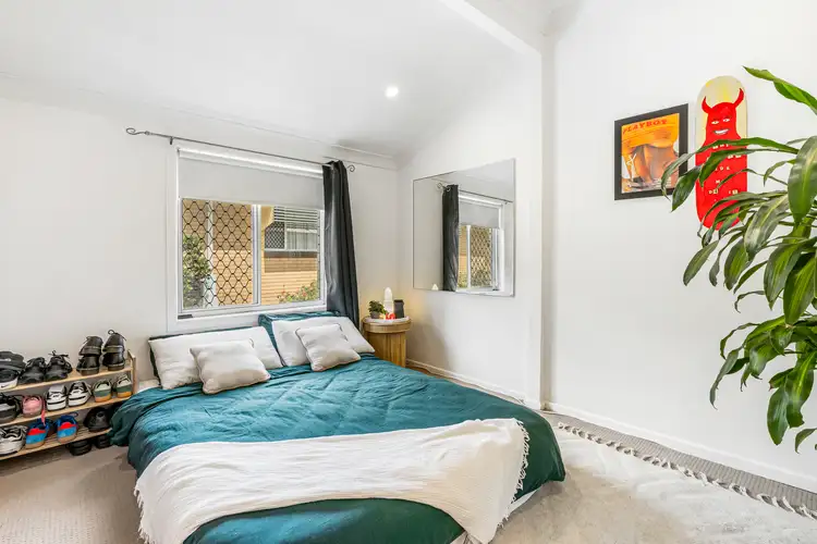 Fifth view of Homely unit listing, 2/76 Dutton Street, Coolangatta QLD 4225