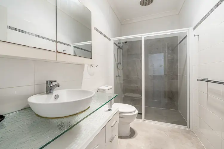 Sixth view of Homely unit listing, 2/76 Dutton Street, Coolangatta QLD 4225