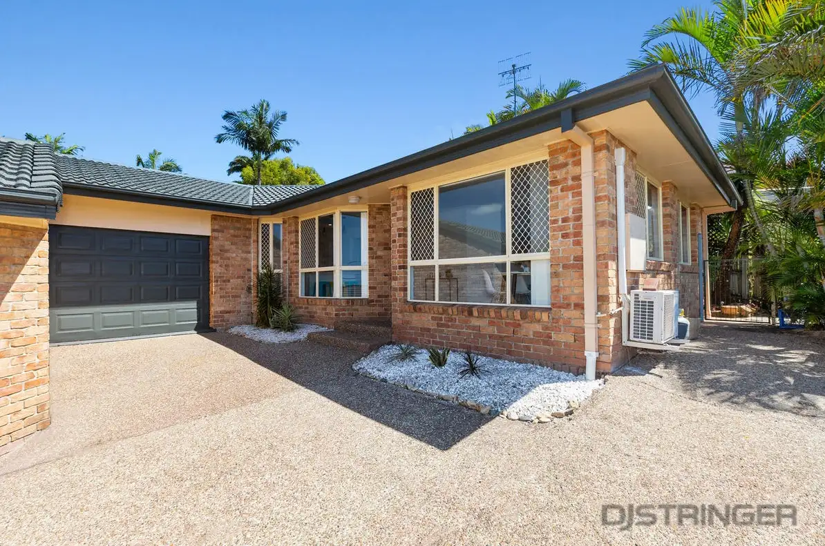 Main view of Homely semi-detached listing, 2/10 Honeymyrtle Drive, Banora Point NSW 2486