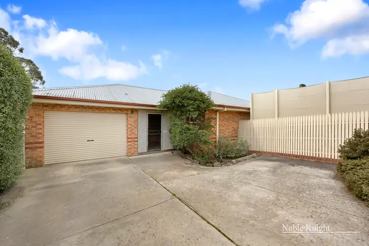 2/9 Saleyards Street, Yea VIC 3717