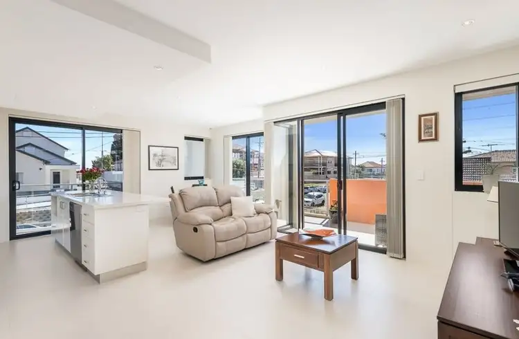 5/79-81 Hannan Street