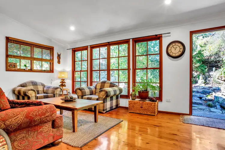 15 Gladstan Avenue, Katoomba NSW 2780