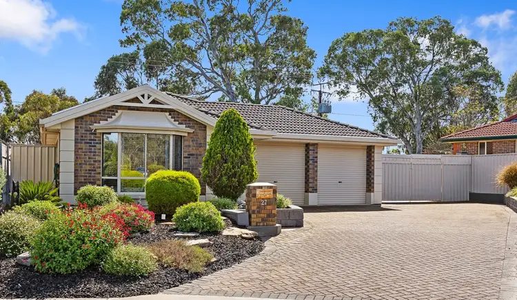 27 Jimmy Watson Drive, Woodcroft SA 5162