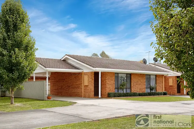 1/16 Cambridge Drive, Warragul VIC 3820