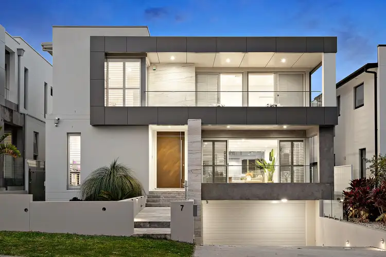 7 River Street, Blakehurst NSW 2221
