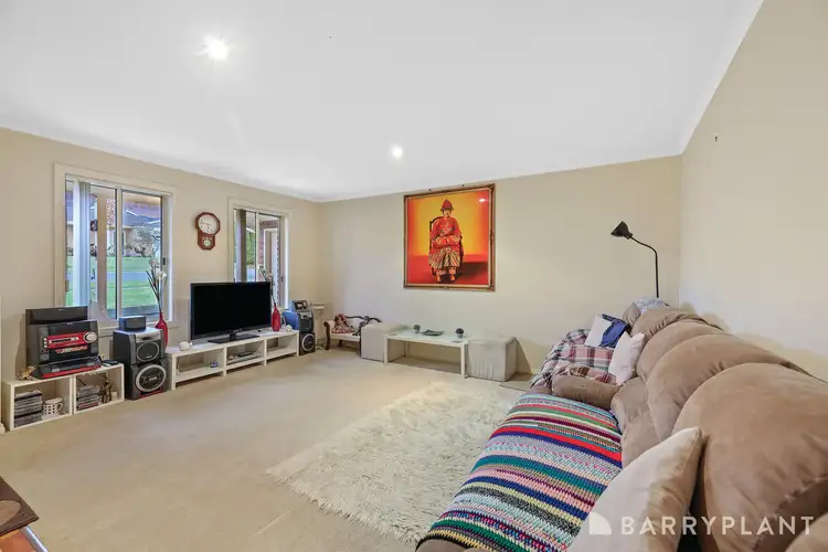 Second view of Homely house listing, 3 Grandview Close, Drouin VIC 3818