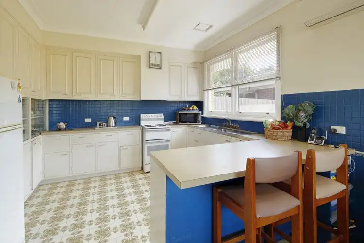 Sixth view of Homely house listing, 27 Sinclair Street, Warragul VIC 3820