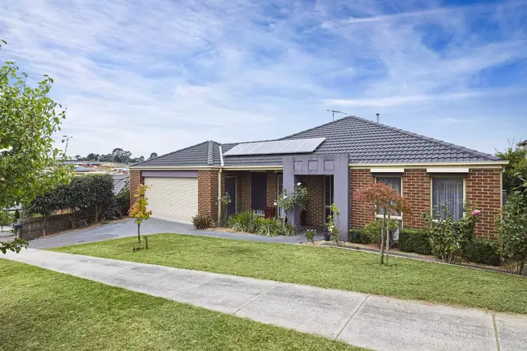 4 Lawrence Road, Drouin VIC 3818