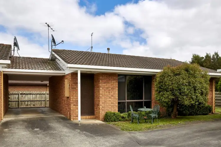 2/16 Cambridge Drive, Warragul VIC 3820