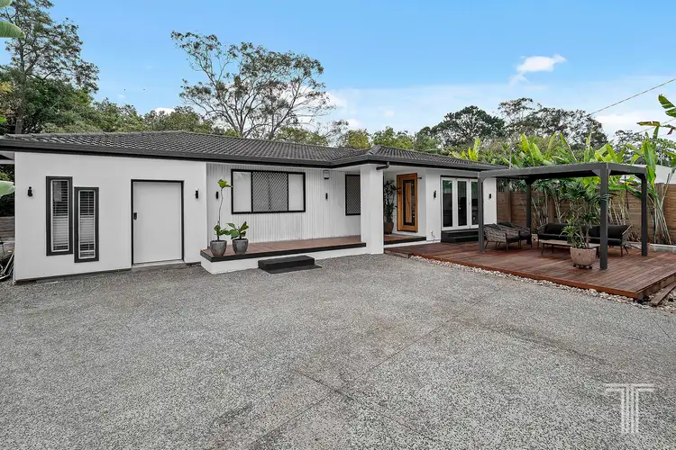 33 Benaud Street