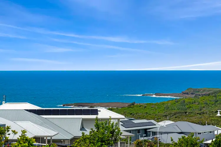 12 Sunnyspot Boulevard, Catherine Hill Bay NSW 2281
