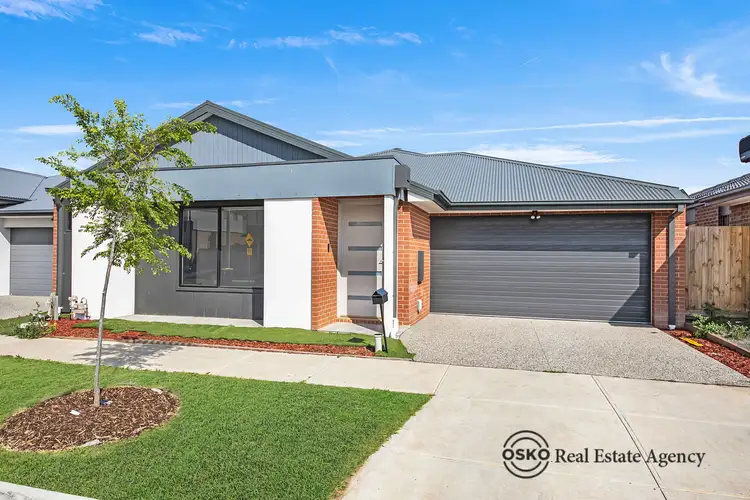 Second view of Homely house listing, 25 Callanish Street, Truganina VIC 3029