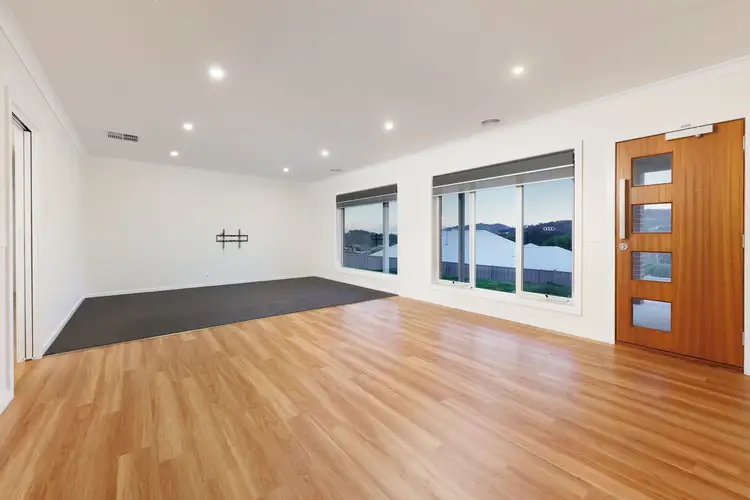Third view of Homely house listing, 5 Jacks Place, Wodonga VIC 3690