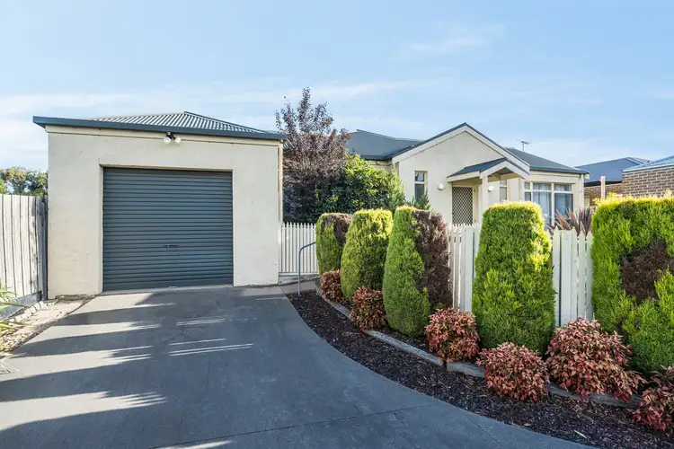 2/17 Mount Pleasant Road, Belmont VIC 3216