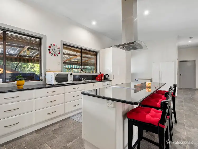 Fourth view of Homely house listing, 35 Daisy Hill Court, Daisy Hill VIC 3465