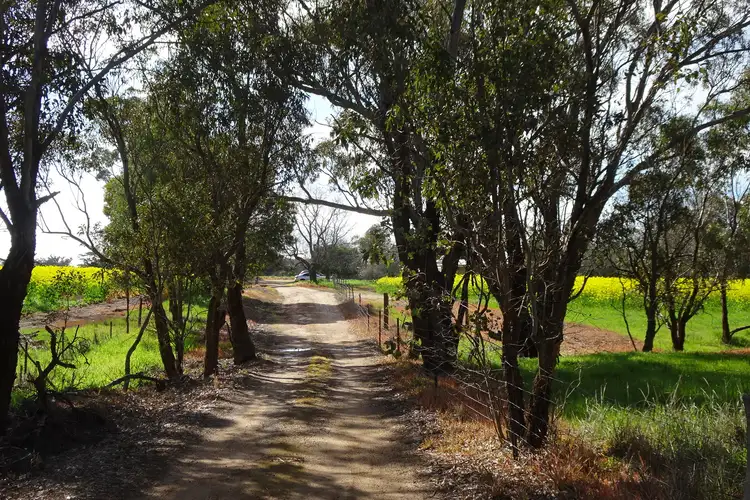 17679 Great Southern Highway, Hillside WA 6312