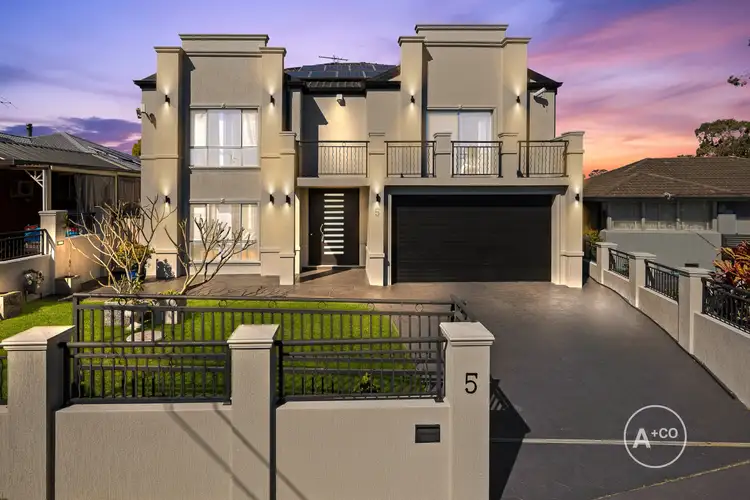 5 Oak Drive, Georges Hall NSW 2198