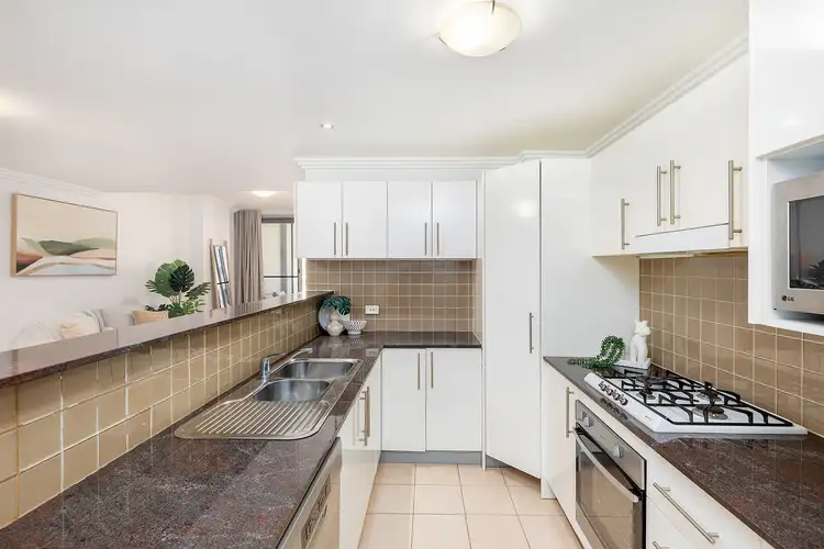 5/12 Baker Street, Gosford NSW 2250