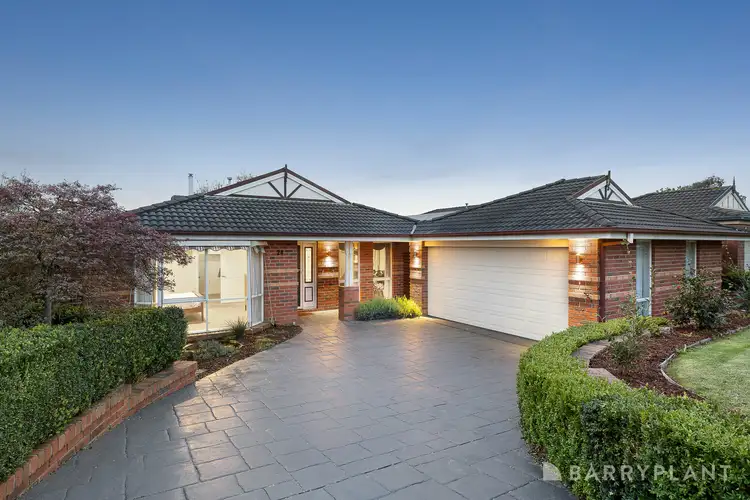 24 Freshfield Avenue, Mooroolbark VIC 3138