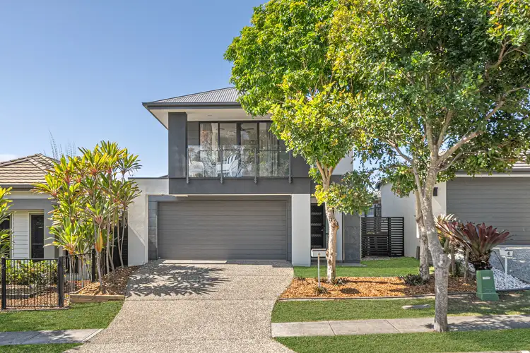 6 Sandalwood Crescent