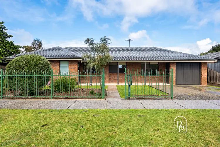 8 Phillip Court, Hastings VIC 3915